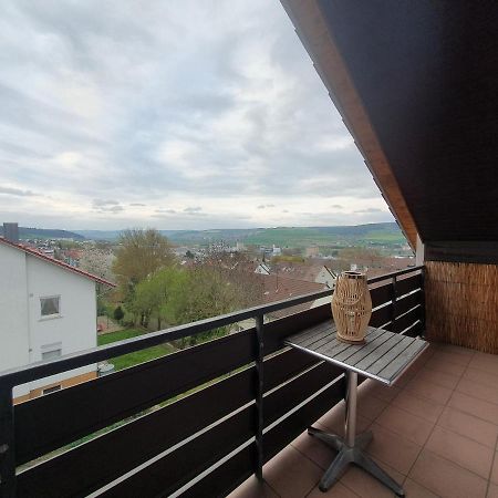Wohnung Mit Ausblick In Таубербишофсхайм Экстерьер фото